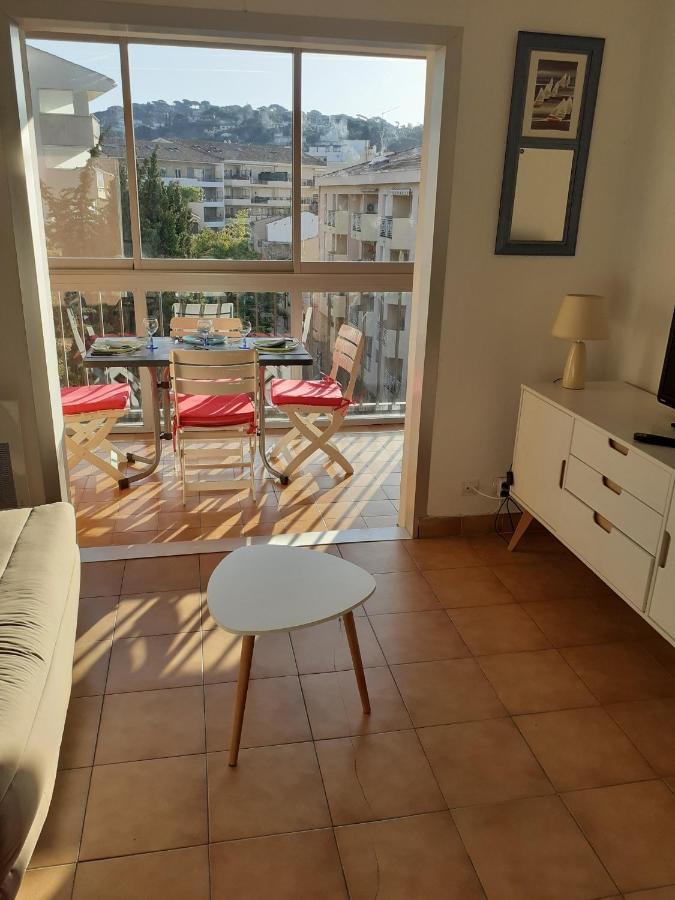 T1 Bis A 50 M De La Plage Sainte-Maxime Esterno foto